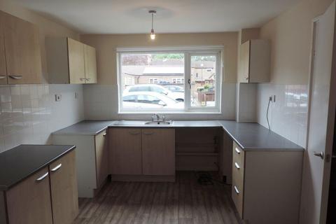 3 bedroom terraced house to rent, Bringhurst, Orton Goldhay, Peterborough.
