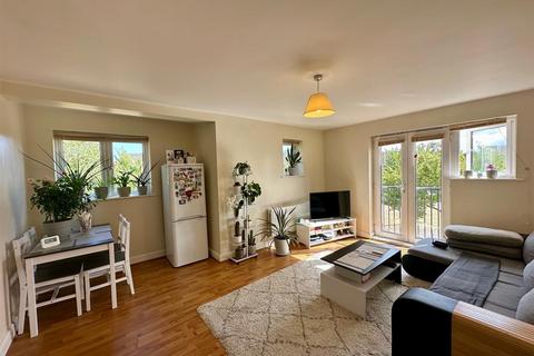 2 bedroom flat for sale, St. Katherines Mews, Peterborough PE7