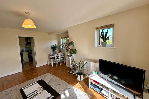 2 bedroom flat for sale, St. Katherines Mews, Peterborough PE7