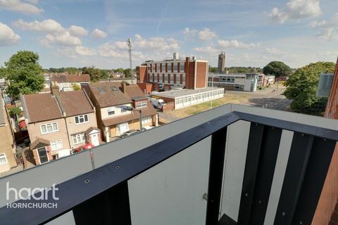 2 bedroom apartment to rent, North Street, Hornchurch