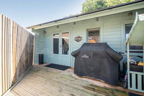 undefined, Park Cliff Road, Greenhithe DA9