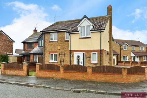 4 bedroom detached house for sale - 42 Bodelwyddan Avenue, Kinmel Bay, Conwy, LL18 5BW