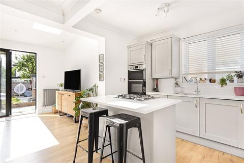 35 Godfrey Avenue, Twickenham, TW2 7PE