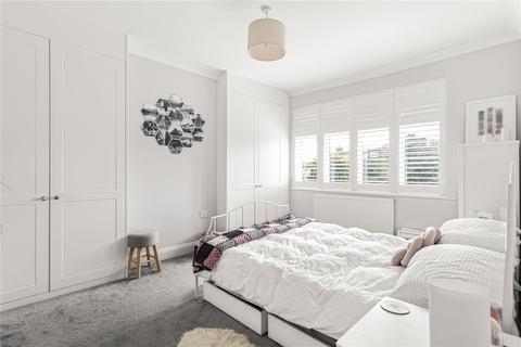 35 Godfrey Avenue, Twickenham, TW2 7PE