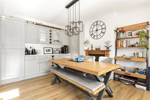 35 Godfrey Avenue, Twickenham, TW2 7PE