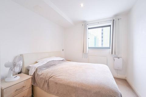 Explorers Court, Canary Wharf, London, E14