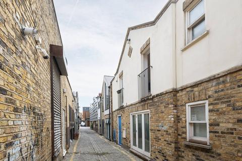 48 Voss Street, London, E2 6HP