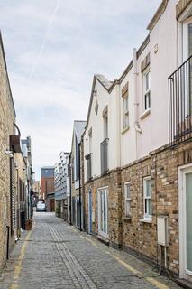 48 Voss Street, London, E2 6HP