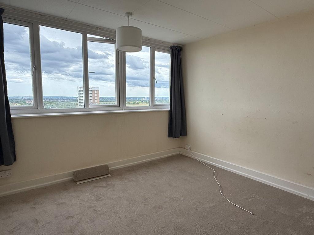 Apartment in Newcastle upon Tyne, Tyne and Wear - View 2