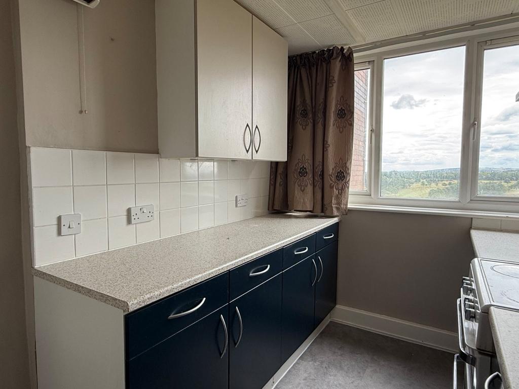Apartment in Newcastle upon Tyne, Tyne and Wear - View 3