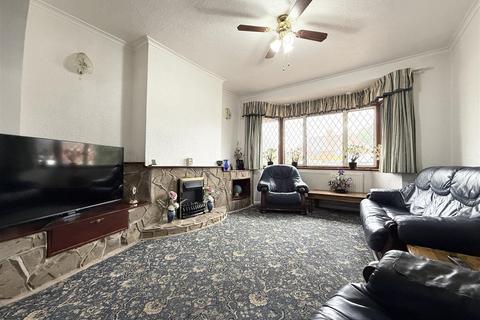 3 bedroom semi-detached house for sale, Aylestone Lane, Wigston LE18