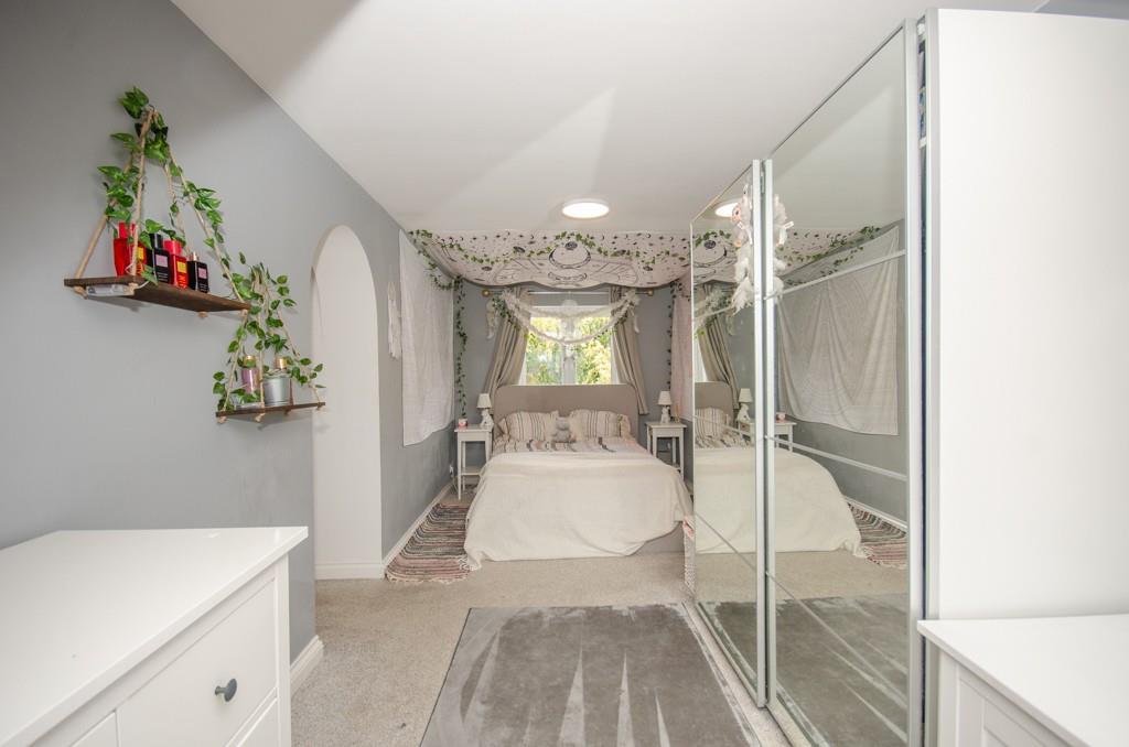 Bedroom 2 pic 2.jpg