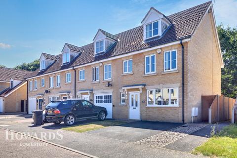 4 bedroom semi-detached house for sale - Fallowfields, Lowestoft