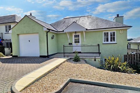 3 bedroom detached house to rent, The Park, Tregony, Truro