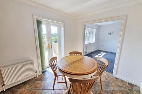 3 bedroom detached house to rent, The Park, Tregony, Truro