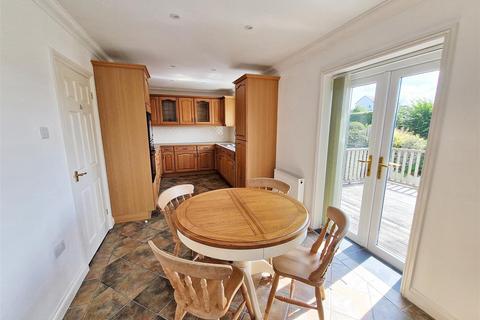 3 bedroom detached house to rent, The Park, Tregony, Truro