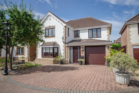 4 bedroom detached house for sale, Bromley Heath Road, Downend, Bristol, BS16 6HZ