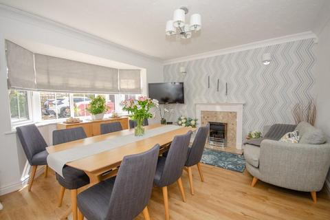 4 bedroom detached house for sale, Bromley Heath Road, Downend, Bristol, BS16 6HZ