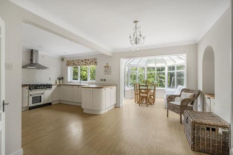 4 bedroom detached house for sale, Mill Close, Bookham