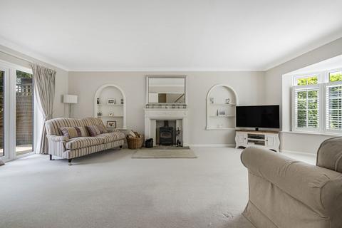 4 bedroom detached house for sale, Mill Close, Bookham