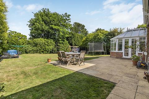 4 bedroom detached house for sale, Mill Close, Bookham