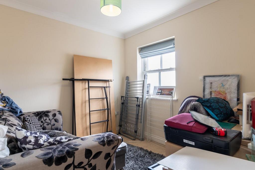 Bedroom 2-1.jpg