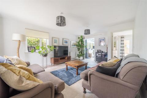 19 Longstem Drive, Dartington, Totnes, TQ9 6FS