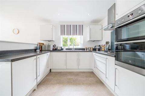 19 Longstem Drive, Dartington, Totnes, TQ9 6FS