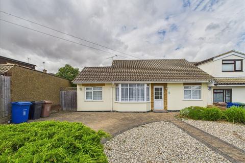 3 Ashway, Corringham, Stanford-le-hope, SS17 9EB