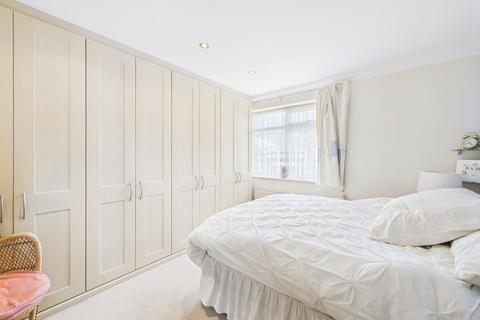 3 Ashway, Corringham, Stanford-le-hope, SS17 9EB