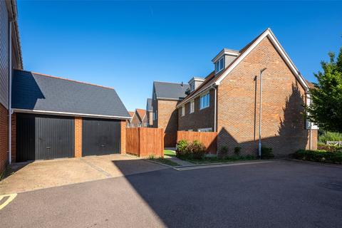 5 bedroom detached house for sale, Wingate Close, Holborough Lakes, ME6