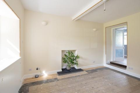2 bedroom end of terrace house for sale, Greenside, Leslie, KY6