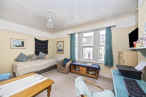 1 bedroom flat for sale, Warleigh Road, Brighton
