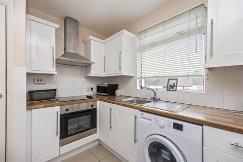 1 bedroom flat for sale, Warleigh Road, Brighton
