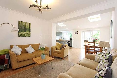 undefined, Highlands Road, Finchfield, Wolverhampton, WV3