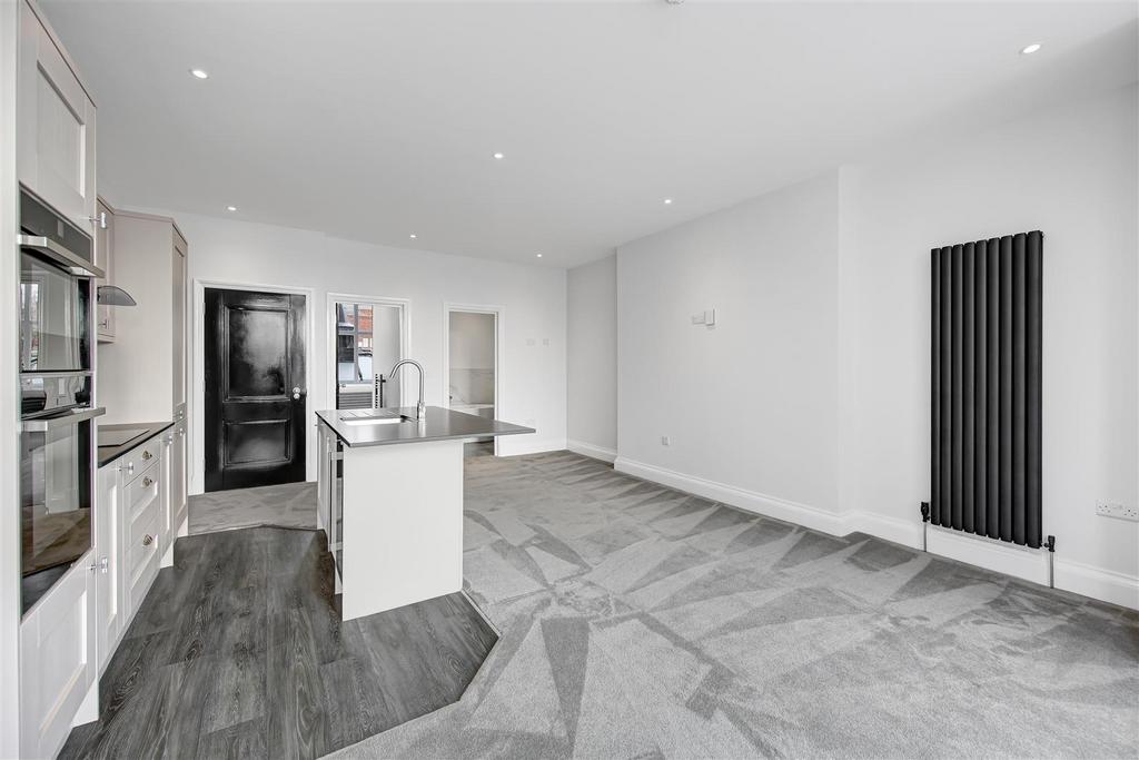 Kitchen Lounge Area