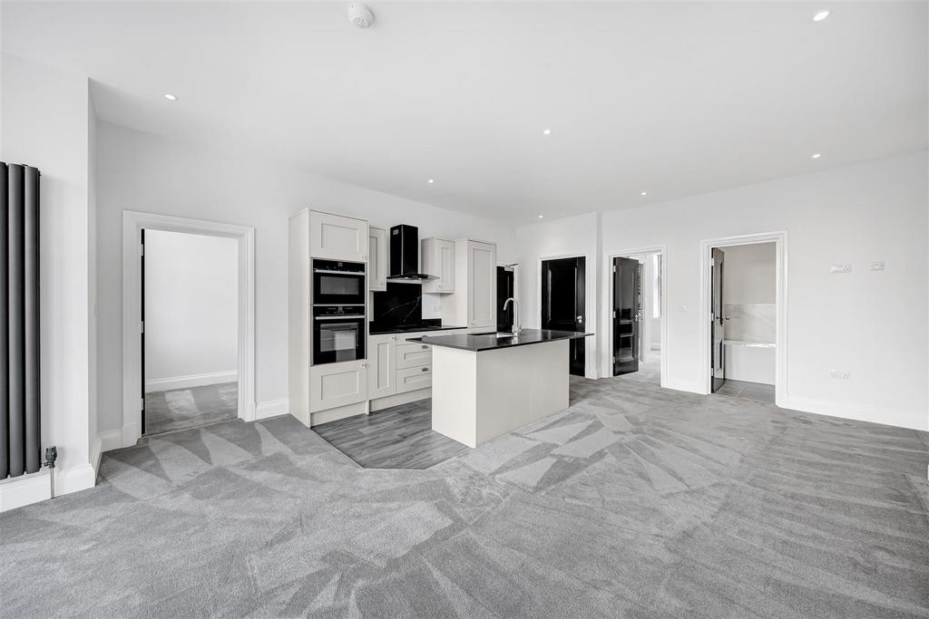 Kitchen Lounge Area