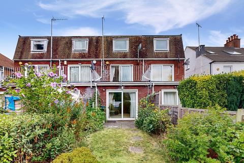 4 bedroom terraced house for sale, Kenton Lane, Harrow, HA3