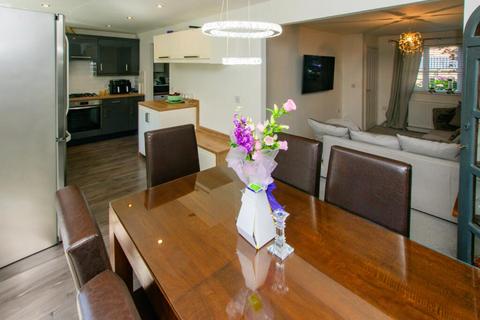 4 bedroom detached house for sale, Thrush Way, Winsford