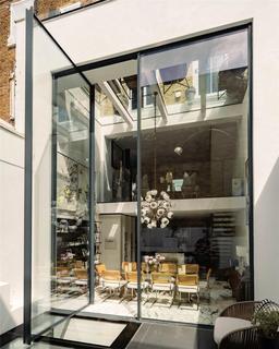 undefined, Westbourne Grove, W11