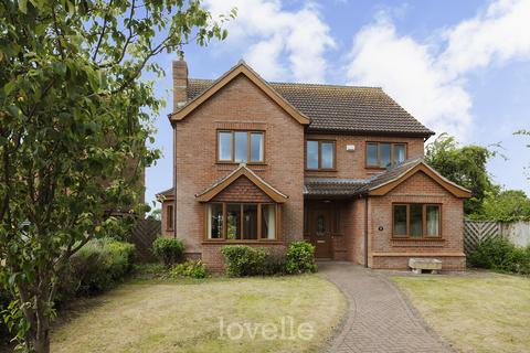 6 bedroom detached house for sale, Swaby Close, Marshchapel DN36