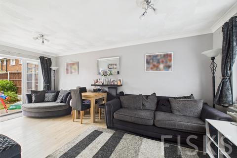 2 bedroom semi-detached house for sale, Hatley Gardens, Benfleet, SS7