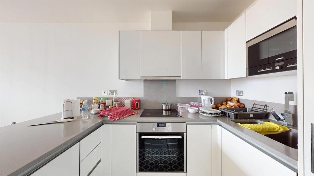 Longfieldave.kitchen3.jpg