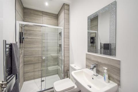 1 bedroom in a house share to rent, Commercial Street, Shipley, BD18 3SP