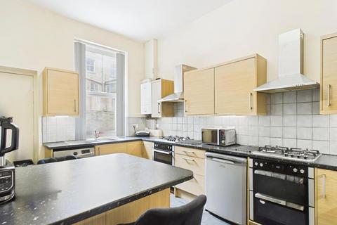 1 bedroom in a house share to rent, Commercial Street, Shipley, BD18 3SP