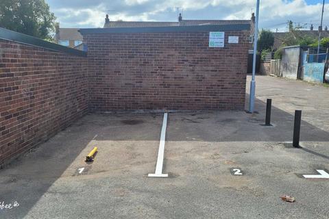 Garage to rent, Keary Road, Swanscombe DA10