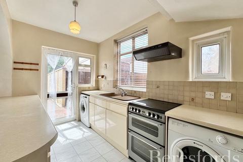 3 bedroom semi-detached house for sale, Cromer Road, Hornchurch, RM11