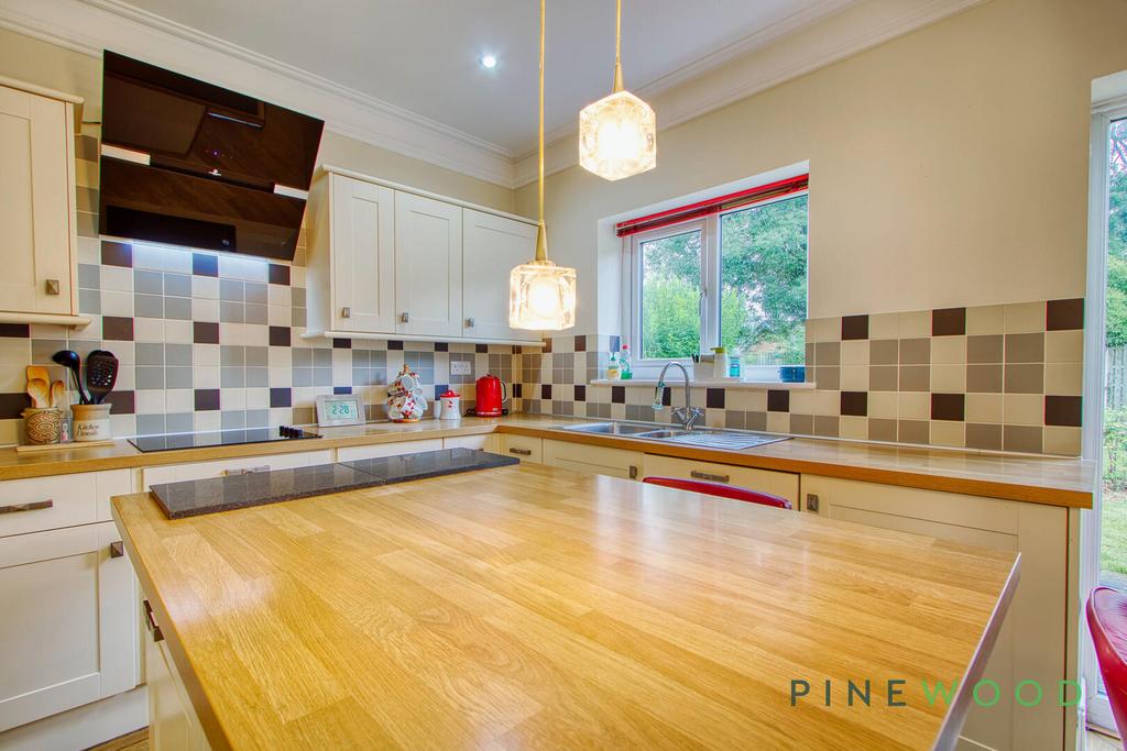 Kitchen / Diner