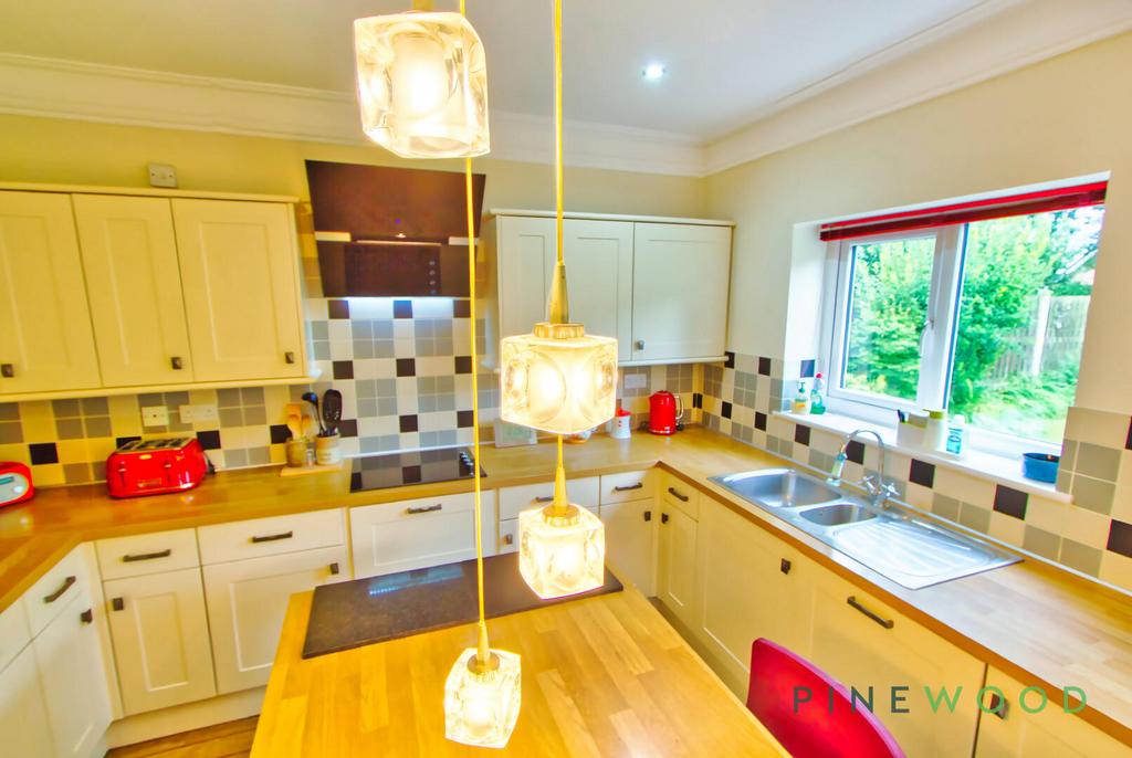 Kitchen / Diner