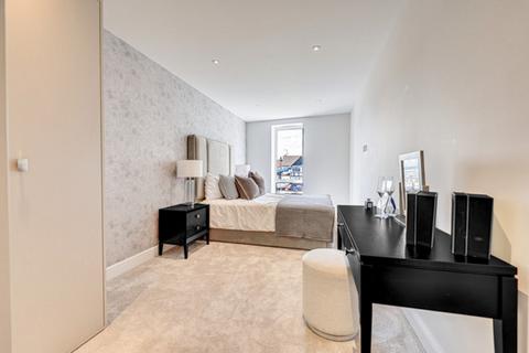 2 bedroom apartment for sale, Broadway, Leigh-on-sea, SS9